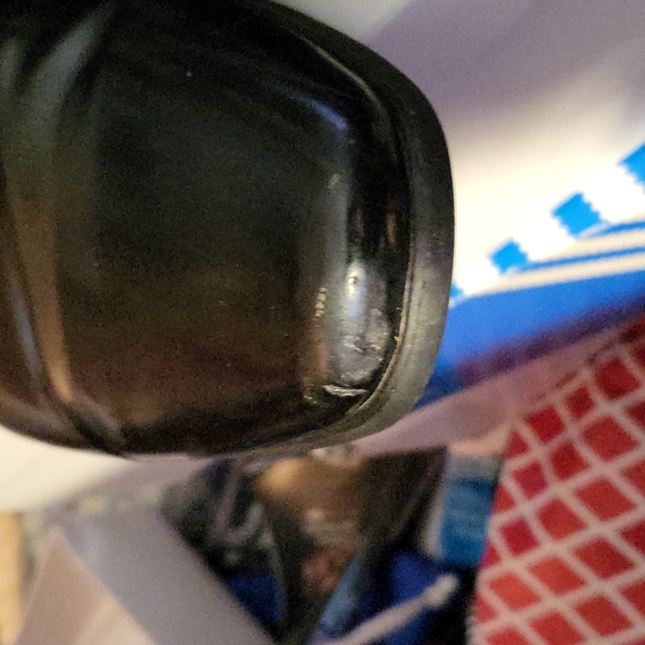 Calvin Klein - Picture 7 of 11